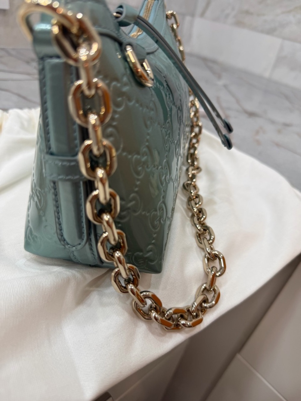 Gucci BNIB GG Emblem small shoulder bag - Picture 3 of 10